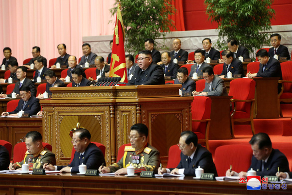 Ông Kim Jong Un xác nhận không đạt nhiều mục tiêu kế hoạch kinh tế 5 năm  - Ảnh 4.