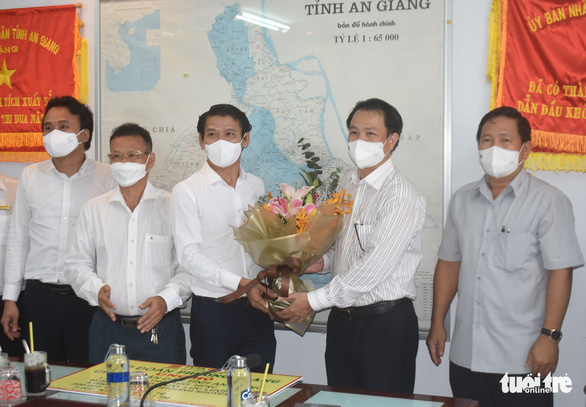 Phương Trang trao tặng trang thiết bị y tế phòng dịch cho An Giang hơn 50 tỉ đồng - Ảnh 2.