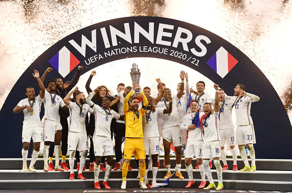 Mbappe ghi bàn thắng gây tranh cãi, Pháp vô địch UEFA Nations League - Ảnh 1.