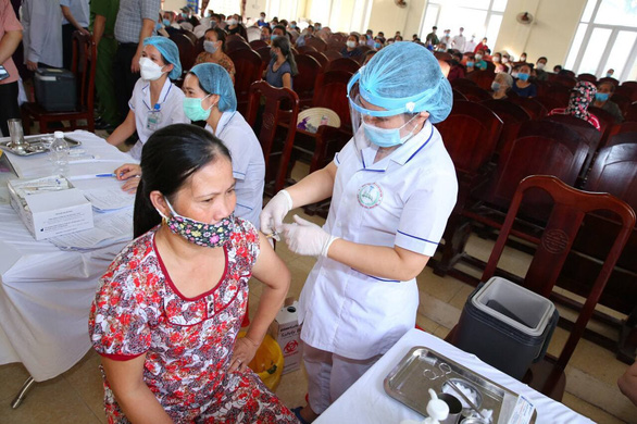 Hà Nam, Ninh Bình tiêm chủng nhanh đạt miễn dịch cộng đồng để sớm quay lại bình thường mới - Ảnh 2.