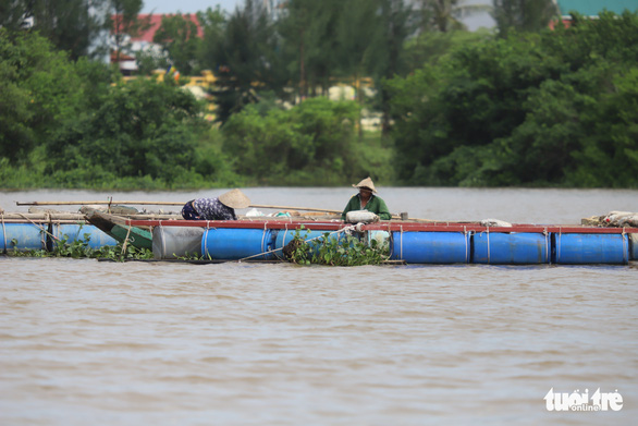 Bắc Trung Bộ cấp tập chống bão số 8, hỗ trợ người dân trên đường hồi hương - Ảnh 3.