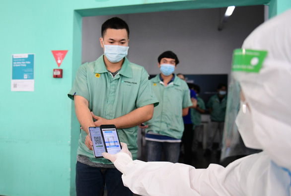 Hàng nghìn công nhân xét nghiệm COVID-19 bằng công nghệ QR Code - Ảnh 5. Hàng nghìn công nhân xét nghiệm COVID-19 bằng công nghệ QR Code - Ảnh 5.