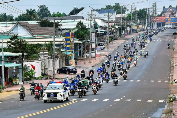 Người dân Tây Nguyên bắt đầu quay lại miền Nam làm việc - Ảnh 4. Người dân Tây Nguyên bắt đầu quay lại miền Nam làm việc - Ảnh 4.