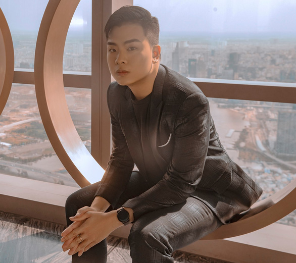 Hứa Kim Tuyền: Giám khảo gắt nhất của cuộc thi Rap cùng Lona - Ảnh 1.