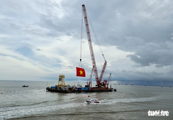 Thượng cờ cho dự án điện gió 5.000 tỉ đồng trên biển tại Trà Vinh - Ảnh 1.