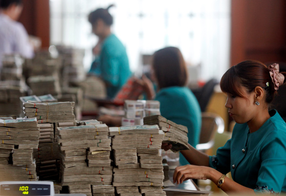 Myanmar mất 1,6 tỉ USD dự trữ ngoại tệ sau đảo chính quân sự - Ảnh 1.