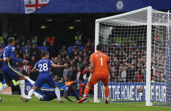 Chelsea thắng Southampton, vươn lên đầu bảng - Ảnh 1.