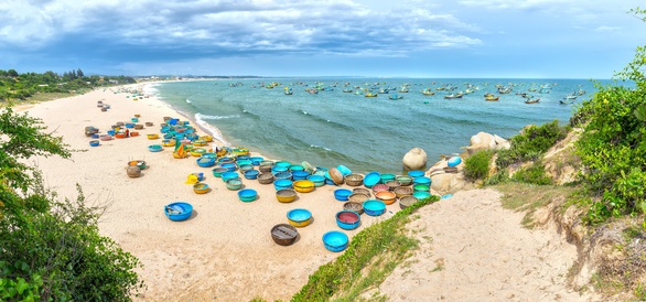 Nhận diện vùng trũng giá BĐS ven cung đường biển đẹp nhất Việt Nam - Ảnh 1. Nhận diện vùng trũng giá BĐS ven cung đường biển đẹp nhất Việt Nam - Ảnh 1.