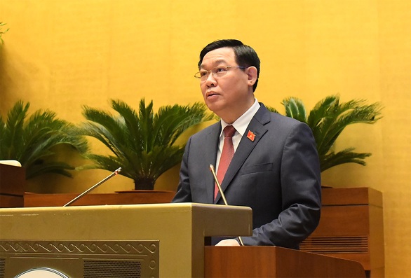 Quốc hội mặc niệm đồng bào tử vong, cán bộ chiến sĩ hy sinh do COVID-19 tại phiên khai mạc kỳ họp - Ảnh 2. Quốc hội mặc niệm đồng bào tử vong, cán bộ chiến sĩ hy sinh do COVID-19 tại phiên khai mạc kỳ họp - Ảnh 2.