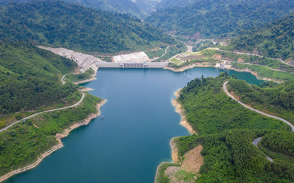 Các hồ thủy điện trên hệ sông Vu Gia tham gia vận hành cắt lũ - Ảnh 2.