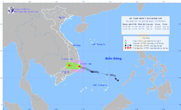 Áp thấp nhiệt đới đổ bộ Khánh Hòa, Nam Trung Bộ và Tây Nguyên có nơi mưa trên 200mm - Ảnh 1.