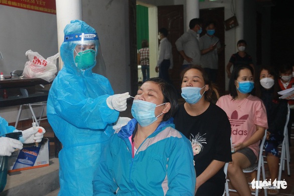 Bắc Giang, Quảng Nam phát hiện nhiều học sinh dương tính, Hà Nội khẩn tìm người tới tiệm tóc - Ảnh 3. Bắc Giang, Quảng Nam phát hiện nhiều học sinh dương tính, Hà Nội khẩn tìm người tới tiệm tóc - Ảnh 3.