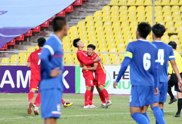 Thắng U23 Đài Loan chật vật, bóng đá Việt Nam khó có thể vui - Ảnh 2.