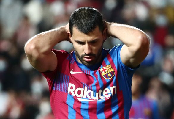 Barca thua đội bóng mới thăng hạng Rayo Vallecano - Ảnh 1.