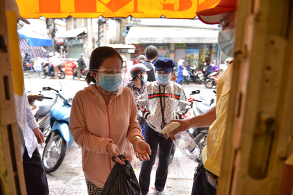 Cầm tài sản, tìm kế sinh nhai - Ảnh 3.