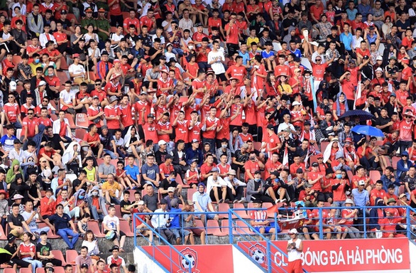 CLB Hải Phòng sẽ gửi văn bản lên FIFA về vụ tranh chấp với cầu thủ ngoại - Ảnh 2. CLB Hải Phòng sẽ gửi văn bản lên FIFA về vụ tranh chấp với cầu thủ ngoại - Ảnh 2.