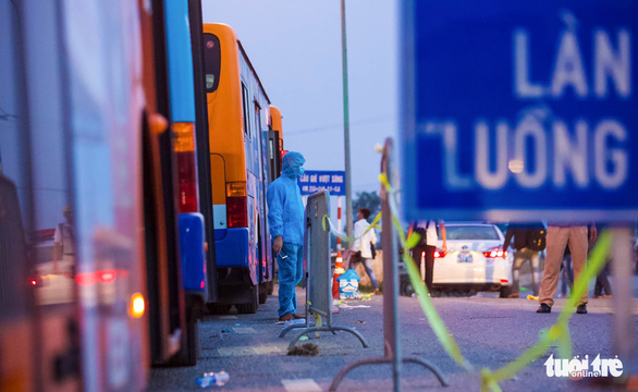 Hàng nghìn người về đến cửa ngõ Hà Nội sau hành trình gần 2.000km - Ảnh 8.