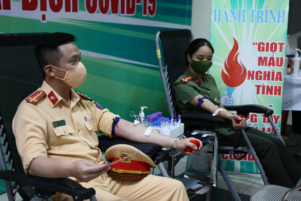 Công an Hà Nội ra mắt 65 câu lạc bộ phản ứng nhanh hiến máu tình nguyện - Ảnh 1.