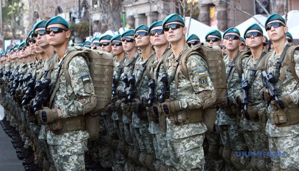 Ukraine đưa 8.500 lính và cảnh sát đến biên giới với Belarus - Ảnh 1.