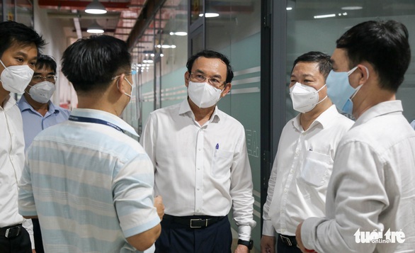 TP.HCM: Có tình trạng doanh nghiệp để F0 âm thầm về địa phương - Ảnh 1. TP.HCM: Có tình trạng doanh nghiệp để F0 âm thầm về địa phương - Ảnh 1.
