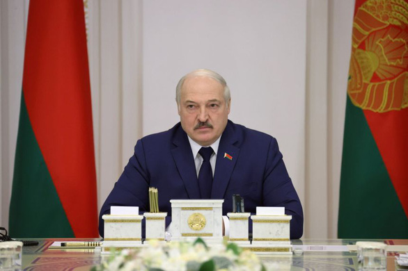 Tổng thống Belarus muốn triển khai hệ thống tên lửa mang đầu đạn hạt nhân của Nga - Ảnh 1.