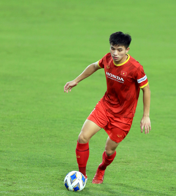 HLV Park Hang Seo loại Thanh Bình, đưa Bùi Hoàng Việt Anh vào danh sách thi đấu - Ảnh 2.