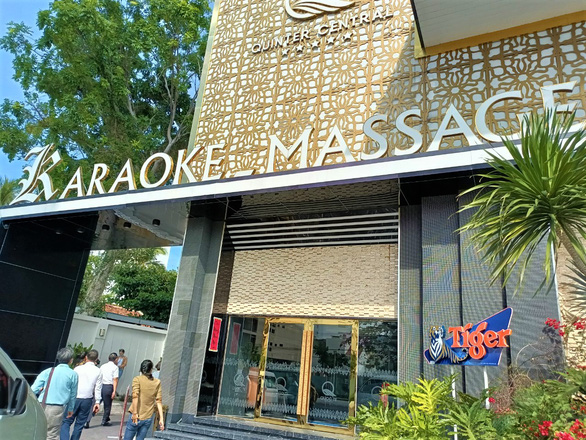 Vũ trường, karaoke, massage… tại Khánh Hòa được hoạt động lại từ 16-11 - Ảnh 1.
