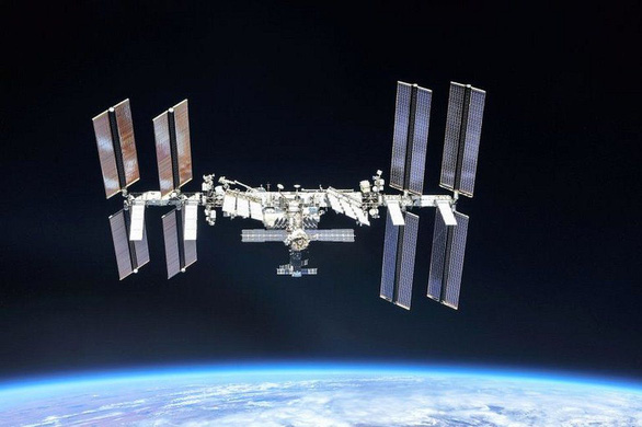 Bảy phi hành gia trên trạm vũ trụ phải sơ tán vì một hành động của Nga - Ảnh 1.