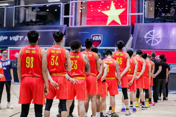 Tuyển bóng rổ Việt Nam khởi đầu chật vật - Ảnh 2.