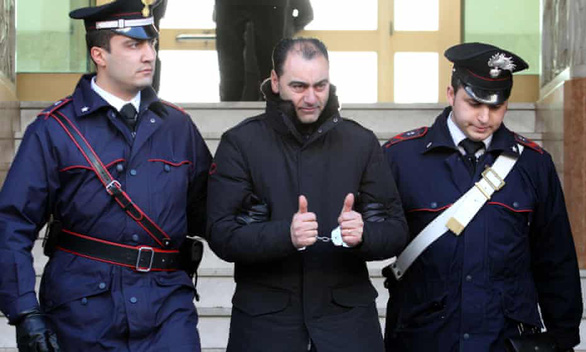 Hơn 100 thành viên băng đảng mafia khét tiếng nhất nước Ý bị bắt - Ảnh 1.