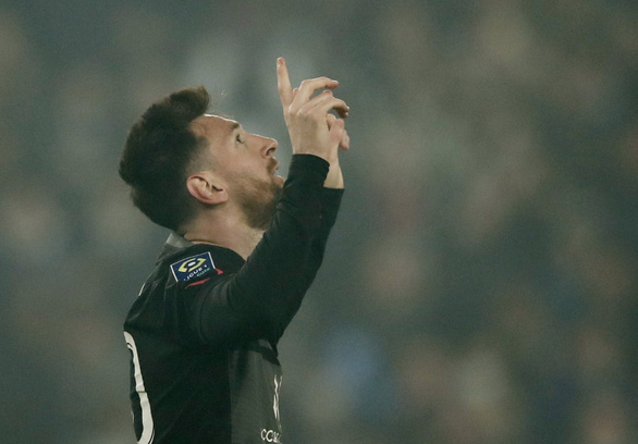 Messi ghi bàn thắng đầu tiên ở Ligue 1 giúp PSG giành 3 điểm - Ảnh 1.
