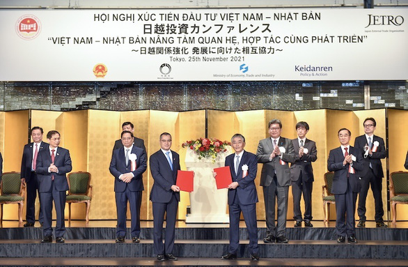 Thủ tướng Phạm Minh Chính dự lễ trao hơn 40 thỏa thuận hợp tác Việt - Nhật - Ảnh 1.