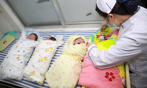 Các tỉnh của Trung Quốc cho phép nghỉ thai sản dài hơn để tăng dân số - Ảnh 1.