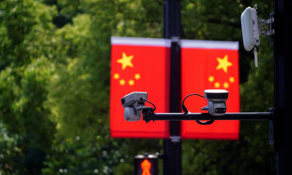 Một tỉnh của Trung Quốc lắp camera giám sát nhà báo và sinh viên quốc tế - Ảnh 1.