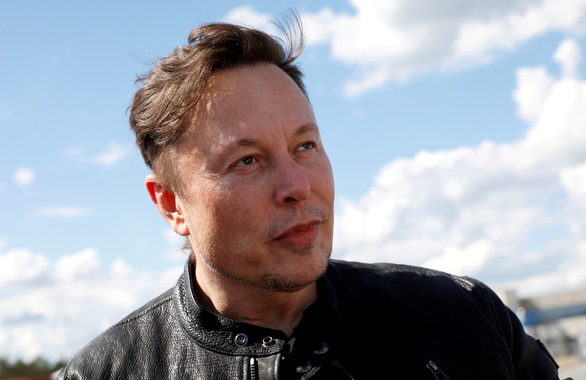 Người dùng Twitter muốn tỷ phú Elon Musk bán cổ phiếu Tesla, ông Elon Musk cam kết thực hiện - Ảnh 1.