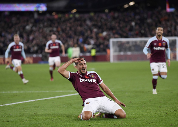 Alisson mắc sai lầm, Liverpool gục ngã trước West Ham - Ảnh 3.