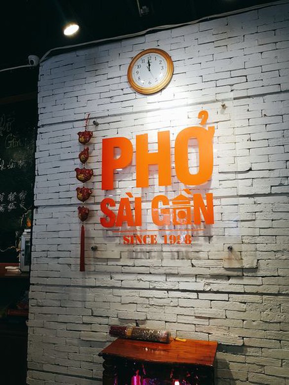 Phở ngon nhất là được thưởng thức ngay tại chỗ - Ảnh 2. Phở ngon nhất là được thưởng thức ngay tại chỗ - Ảnh 2.