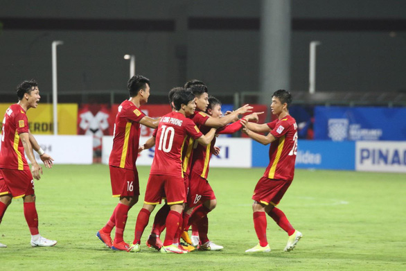 Việt Nam thắng thuyết phục Malaysia 3-0 ở AFF Cup 2020 - Ảnh 1.