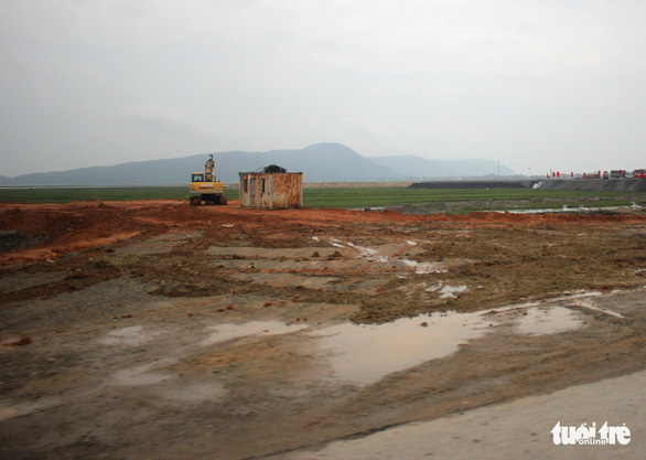Nhiều dự án lớn vào Khu kinh tế Vũng Áng, giá đất phi mã - Ảnh 2.