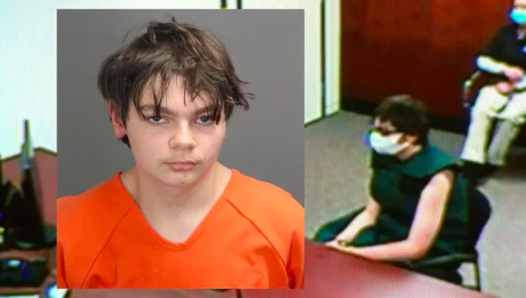 Thiếu niên 15 tuổi vụ xả súng trường học ở bang Michigan bị buộc tội khủng bố - Ảnh 1.