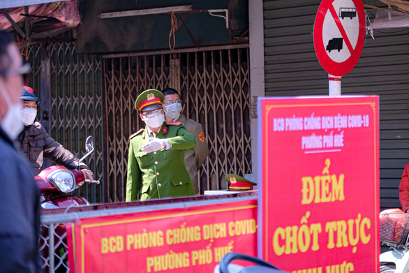 Chủ tịch Hà Nội ký công điện khẩn: Tiếp tục tiêm vắc xin cho trẻ theo lộ trình - Ảnh 1.