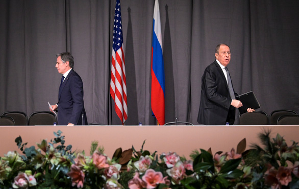 Ngoại trưởng Nga, Mỹ cảnh báo nhau vì Ukraine - Ảnh 1.