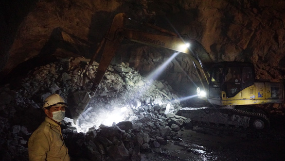 Hầm Hải Vân - chuyện chưa kể đào con hầm dài nhất VN - Kỳ 1: Nổ mìn trong lòng núi đá Hải Vân - Ảnh 2.