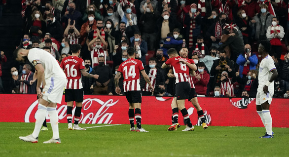 Hạ Athletic Bilbao, Real Madrid cho Atletico, Barca ngửi khói - Ảnh 3.