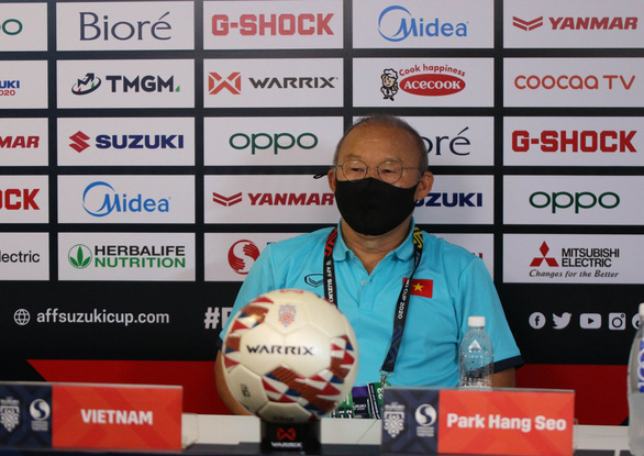 HLV Park Hang Seo: AFF Cup 2020 nhiều tài trợ nên phải có VAR - Ảnh 1.