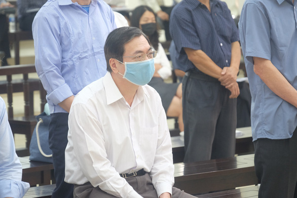 Cựu bộ trưởng Vũ Huy Hoàng xin hoãn tòa phúc thẩm vì sức khỏe yếu - Ảnh 1.