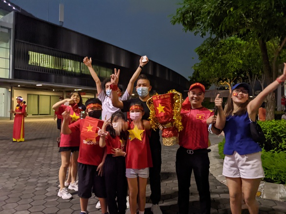 Thư Singapore: 90 phút hy vọng - Ảnh 1. Thư Singapore: 90 phút hy vọng - Ảnh 1.