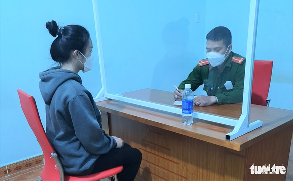 Khởi tố, bắt tạm giam 5 cô gái đánh hội đồng nữ sinh ở Lâm Đồng - Ảnh 1.