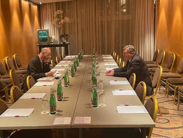 Quan chức Mỹ - Nga gặp nhau ở Vienna vì thỏa thuận hạt nhân Iran - Ảnh 2.