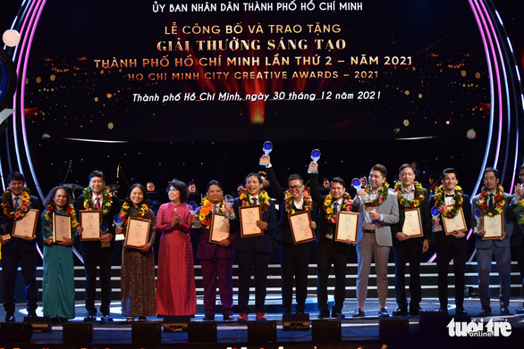 Ê kíp Song Lang tặng hết tiền thưởng cho nghệ sĩ bị ảnh hưởng bởi COVID-19 - Ảnh 7.